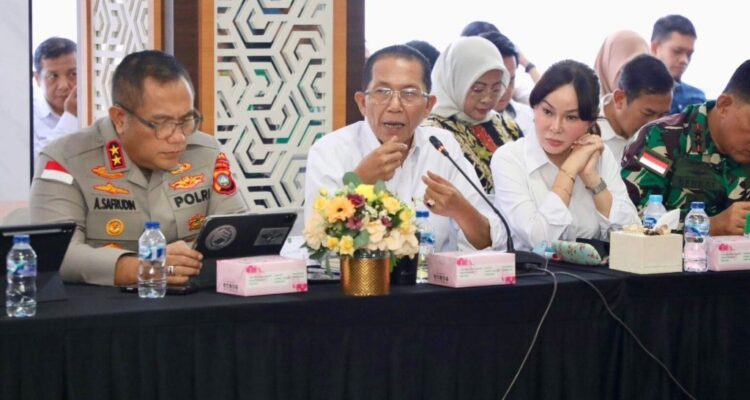 Batam Butuh Lex Specialis Kependudukan, Amsakar-Li Claudia Minta Dukungan DPR RI Batam Butuh Lex Specialis Kependudukan, Amsakar-Li Claudia Minta Dukungan DPR RI