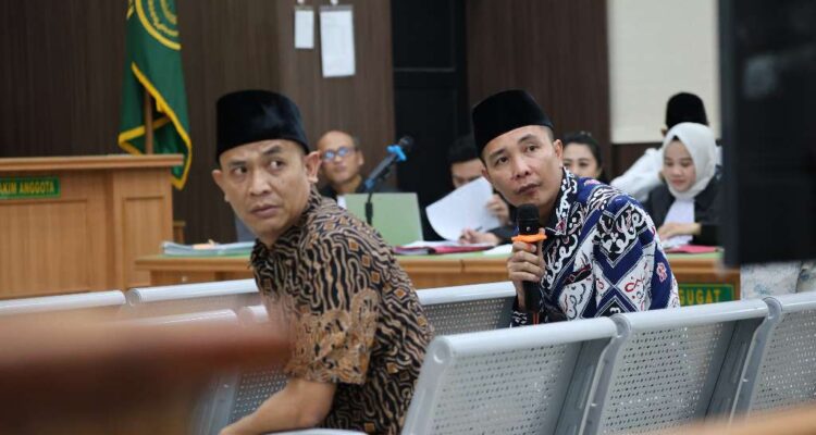 'Biasanya Berapo' Sidang OTT Rejang Lebong Bongkar Borok Upeti Proyek Hingga 15 Persen “Biasanya Berapo?”: Sidang OTT Rejang Lebong Bongkar Borok Upeti Proyek Hingga 15 Persen