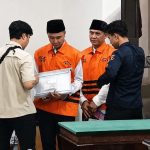 Bupati Rejang Lebong Nonaktif Didakwa Terima Suap Rp2,5 Miliar dan Gadget Mewah