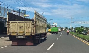 ESDM Klaim Aman, Antrean Bio Solar di Bengkulu Mengular Hingga 1 Km ESDM Klaim Aman, Antrean Bio Solar di Bengkulu Mengular hingga 1 Km