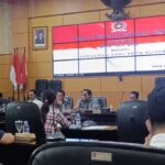 Hearing KONI di DPRD Kota Blitar Digelar Tertutup, Oknum Pegawai Setwan Larang Wartawan Meliput