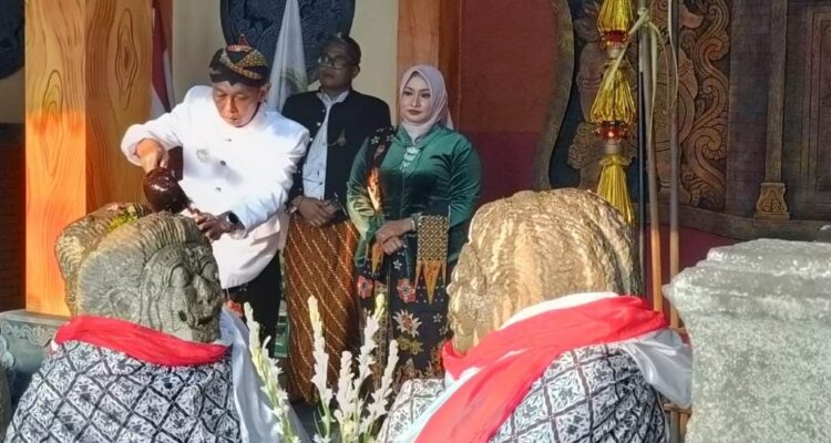 Kirab Budaya dan Jamasan Arca Mbah Gedhe Jadi Momentum Pelestarian Budaya Desa Gaprang