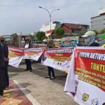 Massa FABB Minta Kejati Usut Pemilihan dan Penetapan Komisaris Bank Bengkulu Massa FABB Minta Kejati Usut Pemilihan dan Penetapan Komisaris Bank Bengkulu