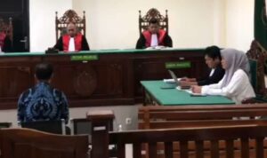 Meski Kerugian Kecil, Saksi Ahli Tegaskan Kasus Terdakwa Latifa Tetap Bisa Dipidanakan Meski Kerugian Kecil, Saksi Ahli Tegaskan Kasus Terdakwa Latifa Tetap Bisa Dipidanakan