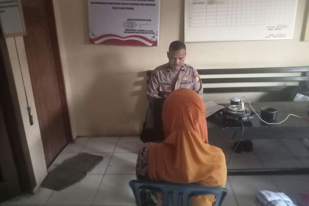 Ngeri!!!, Jambret Jambak Rambut Lansia di Halaman Rumahnya Kalung Rp20,8 Juta Dibawa Kabur