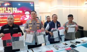 Polisi Tepis Isu Kriminalisasi di Homestay Mimi Coco Batam, Ungkap Ada 2 Kasus Pidana Berbeda Polisi Tepis Isu Kriminalisasi di Homestay Mimi Coco Batam, Ungkap Ada 2 Kasus Pidana Berbeda