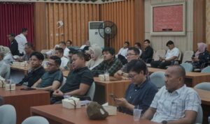 Sering Bikin Jalan Rusak, Pemprov Tegaskan Bos Batu Bara Wajib Patuhi Batas Tonase Sering Bikin Jalan Rusak, Pemprov Tegaskan Bos Batu Bara Wajib Patuhi Batas Tonase