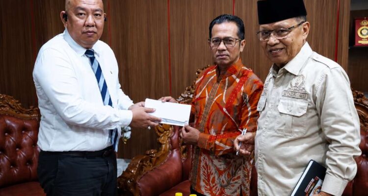 Singgung Partai PDIP, Golkar dan Demokrat, Dediyanto Resmi Dilaporkan ke Badan Kehormatan Singgung Partai PDIP, Golkar dan Demokrat, Dediyanto Resmi Dilaporkan ke Badan Kehormatan