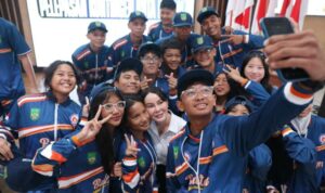 Suntik Motivasi Atlet POPDA Batam, Li Claudia Chandra Janjikan Bonus Tambahan Suntik Motivasi Atlet POPDA Batam, Li Claudia Chandra Janjikan Bonus Tambahan