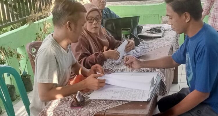 Usai Jadi Sorotan, Siltap Tiga Bulan Mantan Perangkat Desa Kampung Muara Aman Akhirnya Dicairkan Usai Jadi Sorotan, Siltap Tiga Bulan Mantan Perangkat Desa Kampung Muara Aman Akhirnya Dicairkan