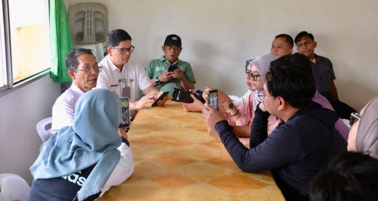 Wali Kota Batam RTRW Bukan Penagih Pajak Melainkan Bantu Pemutakhiran Data Wali Kota Batam RTRW Bukan Penagih Pajak Melainkan Bantu Pemutakhiran Data