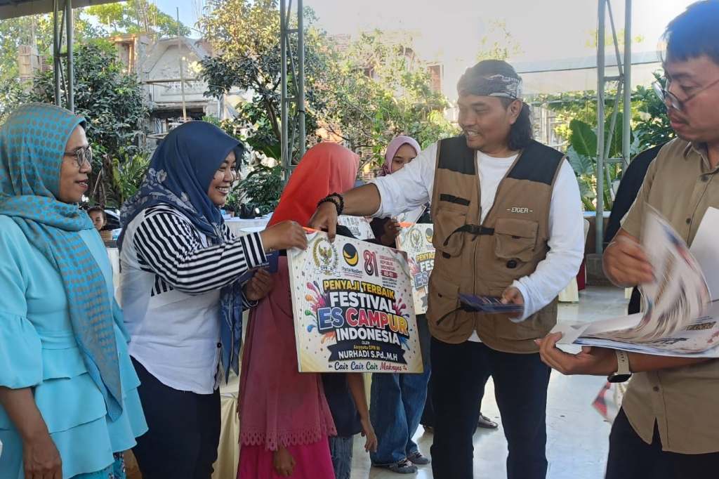 Angkat Kuliner Lokal, Anggota DPR RI Nurhadi Gelar Festival Es Campur Indonesia di Blitar