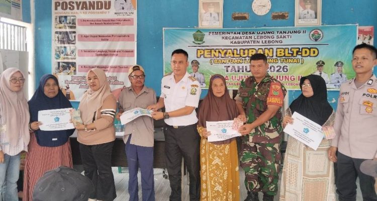 BLT DD Juli-Agustus Disalurkan kepada 11 KPM di Desa Ujung Tanjung II