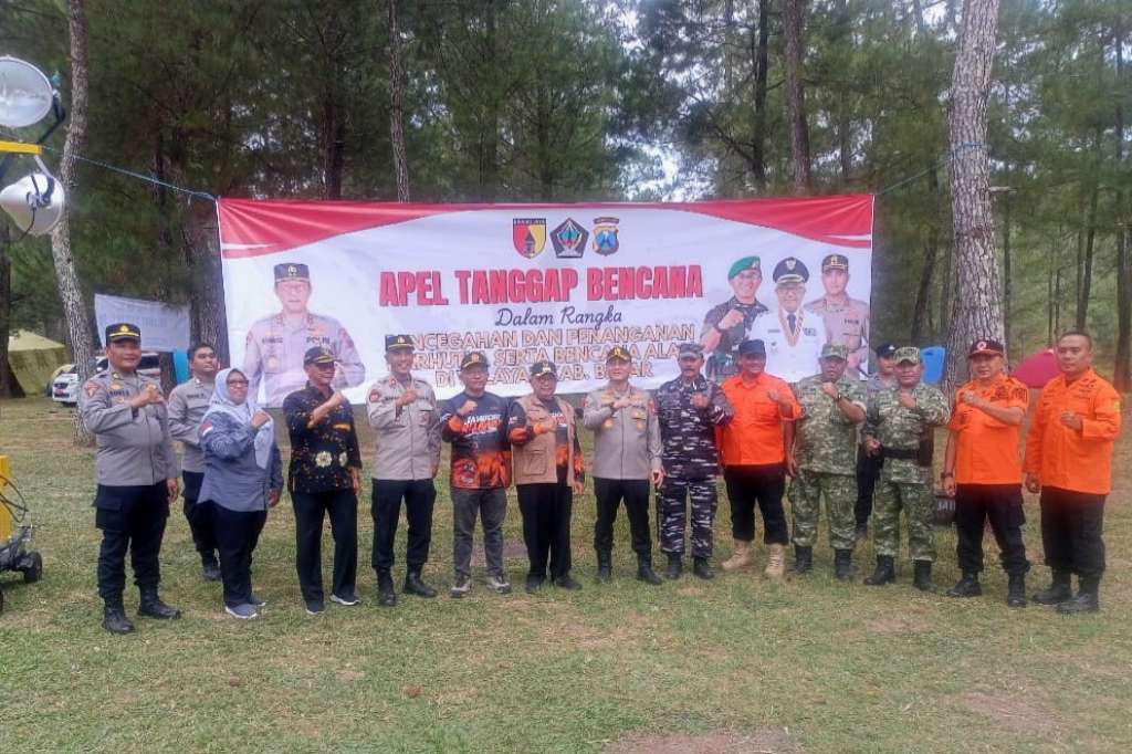 Cegah Karhutla dan Bencana Alam, Perhutani KPH Blitar dan Pemkab Gelar Apel Tanggap Bencana