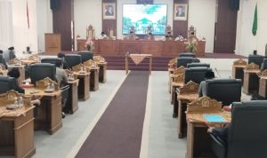 DPRD Lebong Setujui APBD-P 2026, Defisit Rp24 Miliar Ditutup dengan SiLPA DPRD Lebong Setujui APBD-P 2026, Defisit Rp24 Miliar Ditutup dengan SiLPA