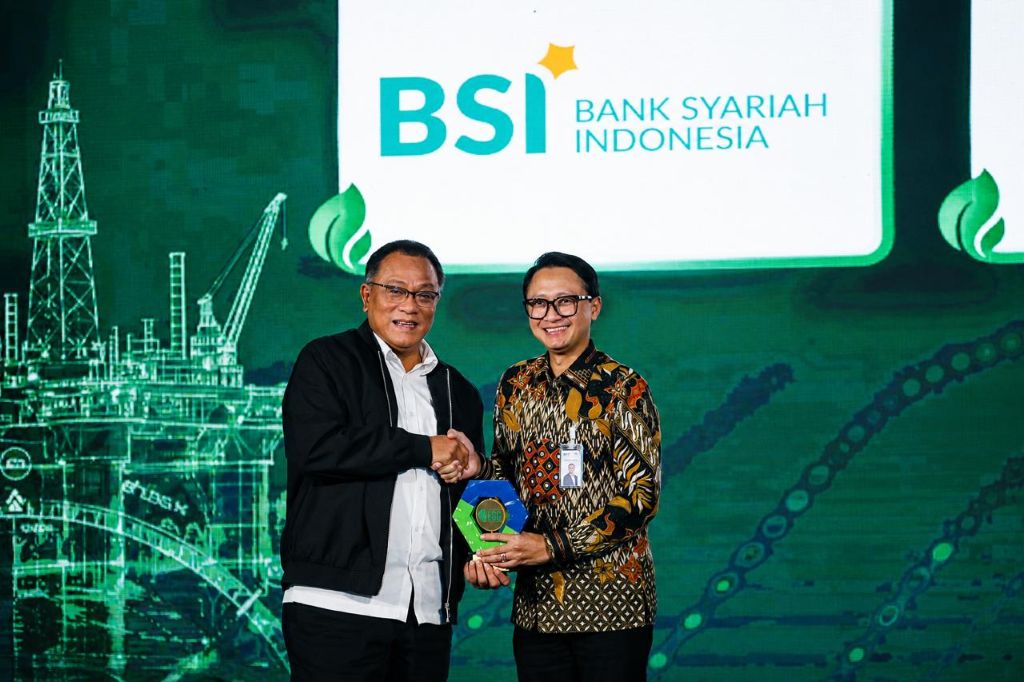 Dorong Ekonomi Hijau Lewat Green Zakat, BSI Raih Anugerah Utama ESG 2026