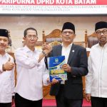 Ekonomi Batam Diproyeksikan Tumbuh hingga 7,4 Persen, Pemko Naikkan Target Pendapatan Daerah Ekonomi Batam Diproyeksikan Tumbuh hingga 7,4 Persen, Pemko Naikkan Target Pendapatan Daerah