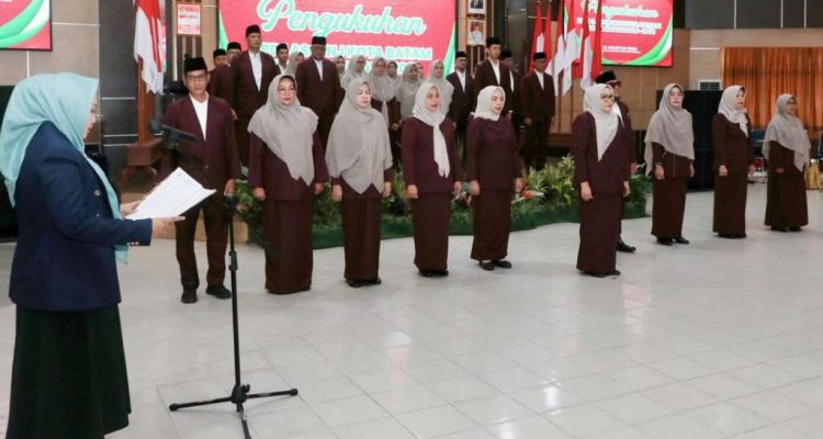 Erlita Amsakar Resmi Dilantik Jadi Ketua DPD LASQI-NJ Kota Batam Periode 2026-2031 Erlita Amsakar Resmi Dilantik Jadi Ketua DPD LASQI-NJ Kota Batam Periode 2026-2031