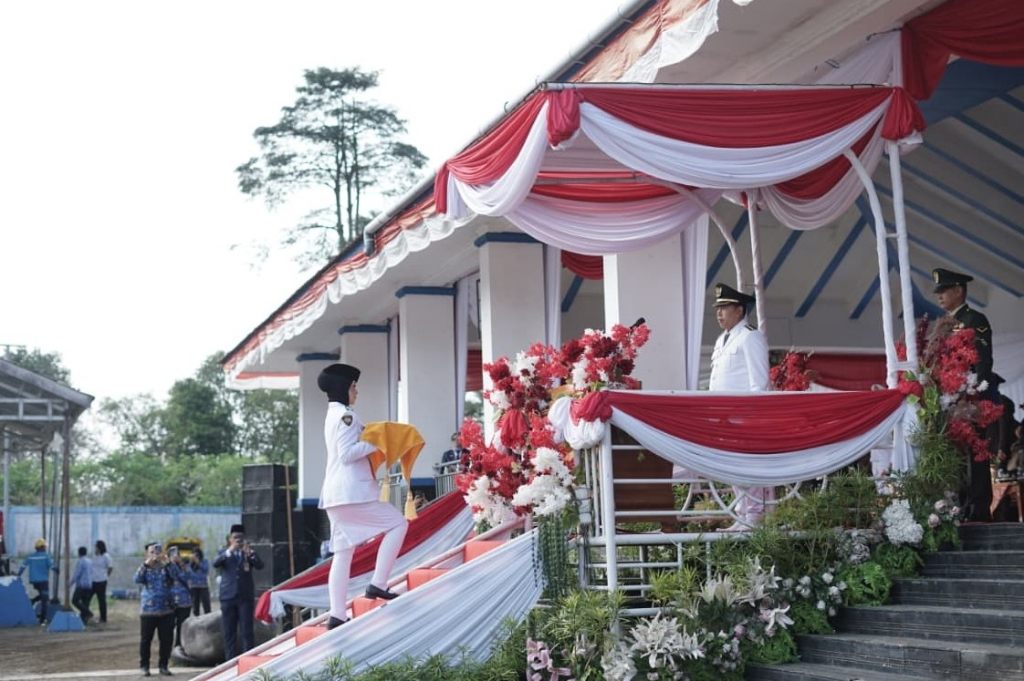 HUT RI ke-81, Azhari Dorong Semangat Gotong Royong Bangun Lebong
