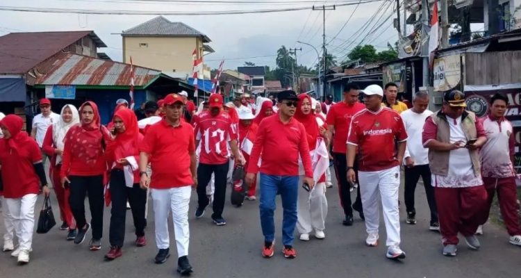 Jalan Santai dan Pembagian Bendera Sambut HUT RI ke-81 di Lebong Jalan Santai dan Pembagian Bendera Sambut HUT RI ke-81 di Lebong
