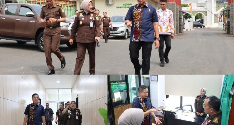 Kajati Anton Delianto Kunjungi Kejari Bengkulu, Perkembangan 2 Kasus Ini Masih Misteri Kajati Anton Delianto Kunjungi Kejari Bengkulu, Perkembangan 2 Kasus Ini Masih Misteri