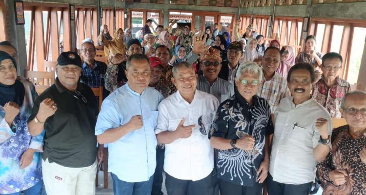 Konsolidasi STI Jatim, Siadi Targetkan Pembentukan Pengurus hingga Level Kecamatan Konsolidasi STI Jatim, Siadi Targetkan Pembentukan Pengurus hingga Level Kecamatan