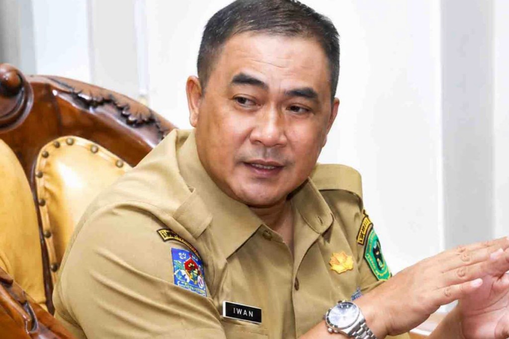 Kuasa Hukum Desak KPK Hadirkan Sekda Rejang Lebong Iwan Sumantri Dalam Persidangan Kuasa Hukum Desak KPK Hadirkan Sekda Rejang Lebong Iwan Sumantri Dalam Persidangan