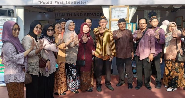 Manfaatkan Blitar Expo ke-702, Dinas P3APPKB Gencarkan Sosialisasi KB dan Pencegahan Kekerasan Anak Manfaatkan Blitar Expo ke-702, Dinas P3APPKB Gencarkan Sosialisasi KB dan Pencegahan Kekerasan Anak