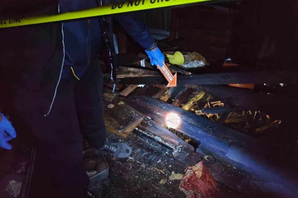 Polres Rejang Lebong Gelar Olah TKP Kebakaran Rumah di Watas Marga Polres Rejang Lebong Gelar Olah TKP Kebakaran Rumah di Watas Marga