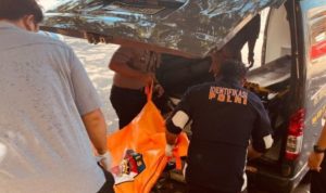 Pria Tanpa Identitas Ditemukan Terbujur Kaku di Panggung Lapangan Merdeka Pria Tanpa Identitas Ditemukan Terbujur Kaku di Panggung Lapangan Merdeka