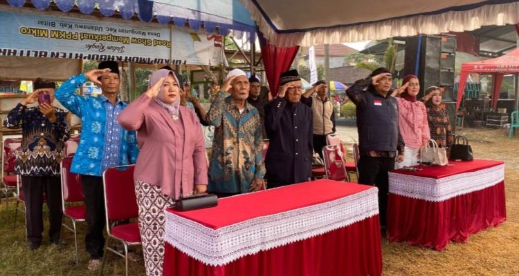 Pulang Kampung Saat HUT RI ke-81, Anggota DPR RI Nurhadi Ikuti Upacara di Desa Mangunan Blitar Pulang Kampung Saat HUT RI ke-81, Anggota DPR RI Nurhadi Ikuti Upacara di Desa Mangunan Blitar