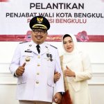 Rekam Jejak Kontroversi Arif Gunadi, Dari Penunjukan Pj, Sanksi KASN, Kasus PDAM, hingga Digeledah KPK Rekam Jejak Kontroversi Arif Gunadi: Dari Penunjukan Pj, Sanksi KASN, Kasus PDAM, hingga Digeledah KPK