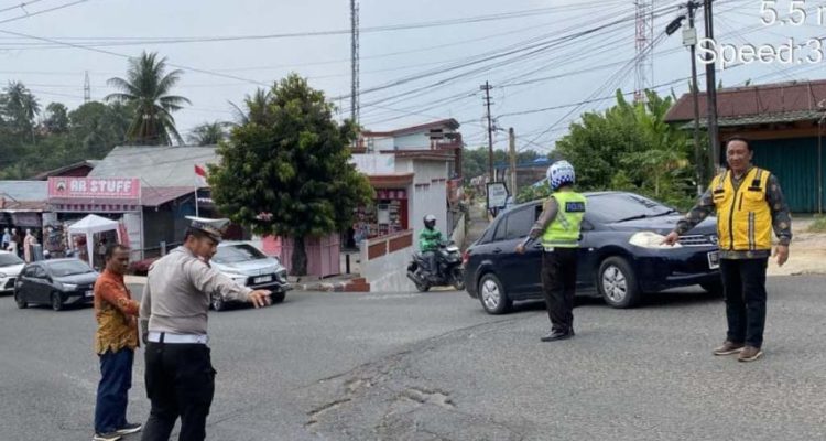 Satlantas Polresta dan PUPR Kota Bengkulu Survei Jalan Rusak di Basuki Rahmat