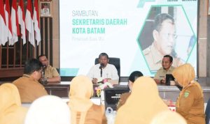 Sekda Batam Tegaskan Reformasi Birokrasi Harus Percepat dan Permudah Pelayanan Publik Sekda Batam Tegaskan Reformasi Birokrasi Harus Percepat dan Permudah Pelayanan Publik