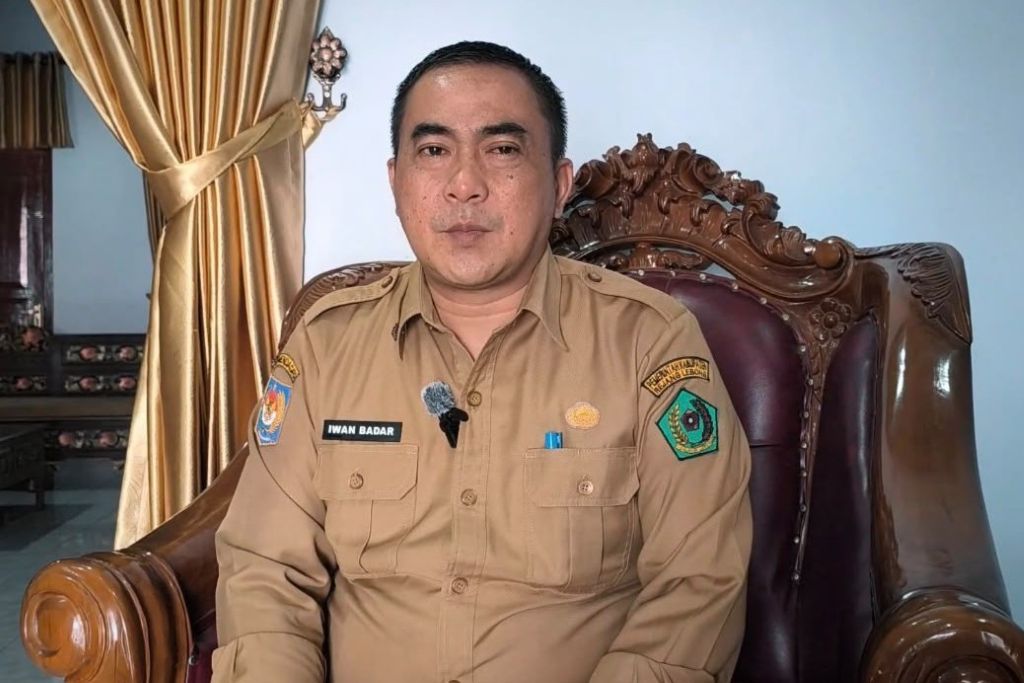 Sekda Rejang Lebong Iwan Sumantri Absen Dalam Sidang OTT KPK Fikri Thobari Sekda Rejang Lebong Iwan Sumantri Absen Dalam Sidang OTT KPK Fikri Thobari