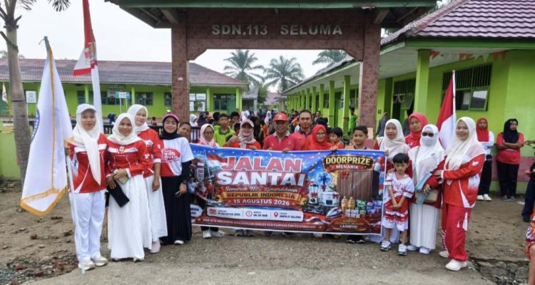 Semarak HUT RI ke-81 Jalan Santai SMPN 21 Seluma Satukan Ratusan Warga dan Pelajar