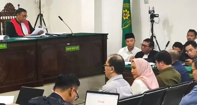 Sidang OTT KPK Rejang Lebong Ungkap Praktik Komitmen Fee Juga Dilakukan di Pemda Lain di Bengkulu Sidang OTT KPK Rejang Lebong Ungkap Praktik Komitmen Fee Juga Dilakukan di Pemda Lain di Bengkulu