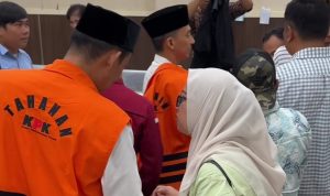 Tiga Kontraktor Suap Proyek Rejang Lebong Divonis 2 Tahun Penjara, JPU KPK Nyatakan Pikir-Pikir Tiga Kontraktor Suap Proyek Rejang Lebong Divonis 2 Tahun Penjara, JPU KPK Nyatakan Pikir-Pikir