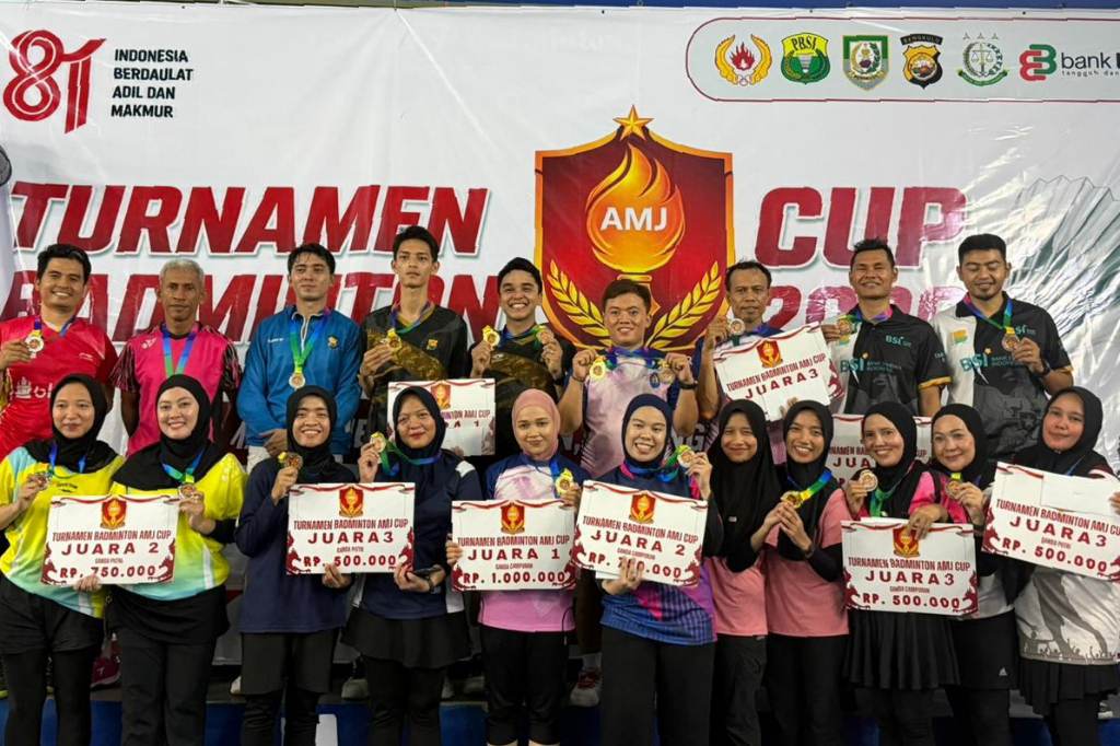 Turnamen Badminton AMJ Cup 2026 Tuntas, Ini Daftar Juaranya Turnamen Badminton AMJ Cup 2026 Tuntas, Ini Daftar Juaranya