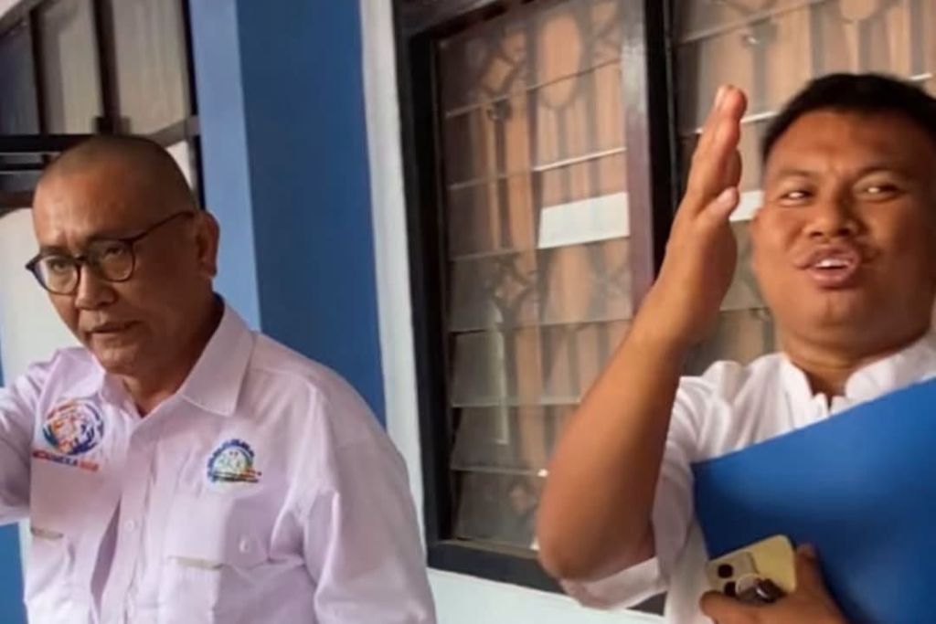 Buntut 'Study Tour' Nekat ke Pagar Alam, Kepala SMKN 1 Kota Bengkulu dan 8 Guru Dipanggil Dikbud Buntut 'Study Tour' Nekat ke Pagar Alam, Kepala SMKN 1 Kota Bengkulu dan 8 Guru Dipanggil Dikbud