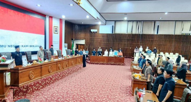 Delapan Fraksi DPRD Bengkulu Sepakati Raperda APBD-P 2026, Gubernur Garansi Anggaran Delapan Fraksi DPRD Bengkulu Sepakati Raperda APBD-P 2026, Gubernur Garansi Anggaran