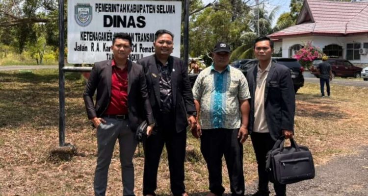Di-PHK PT MSS, Keringat 3 Tahun Karyawan Cuma Dihargai Rp500 Ribu!