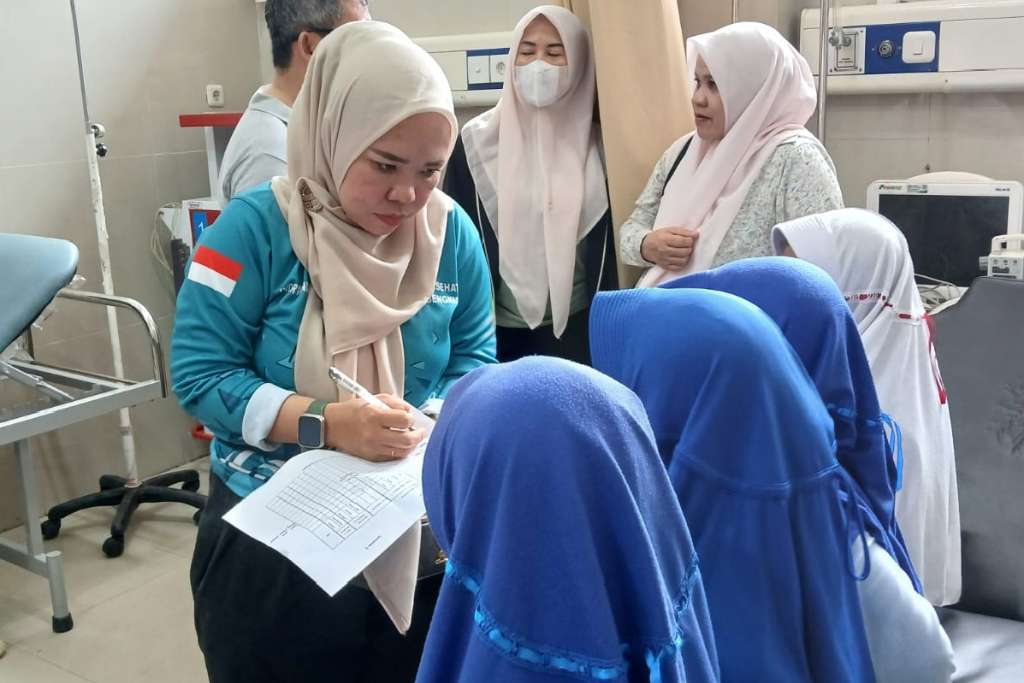 Diduga Keracunan Menu MBG, 7 Siswa SDN 59 Kota Bengkulu Dilarikan ke IGD