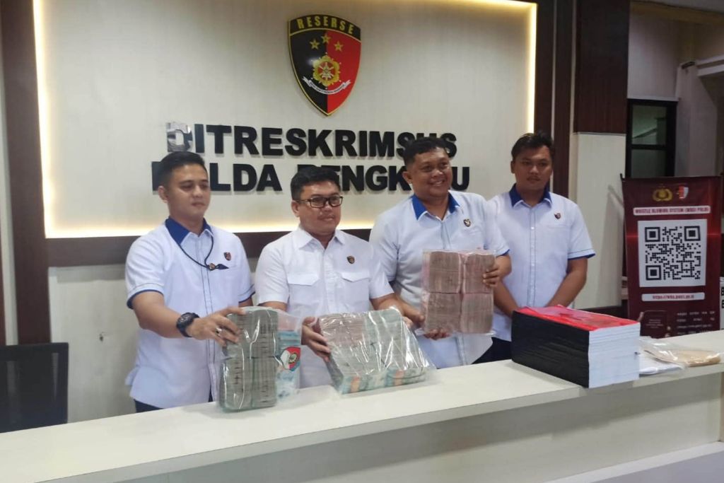 Direktur Gadungan PT Cikal Kencana Jaya Kasus Minyakita Palsu Bengkulu Diserahkan ke Jaksa
