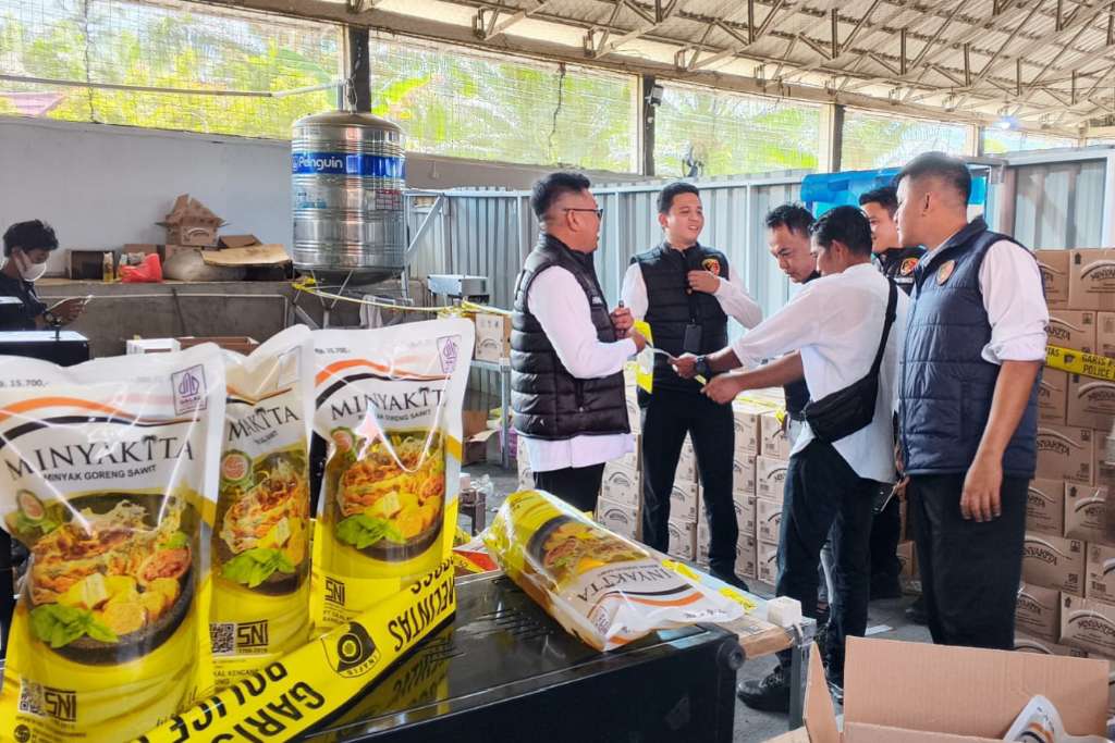 Fakta Lain Kasus MinyaKita Ilegal di Bengkulu, Ketua RT Ungkap Tak Berizin Fakta Lain Kasus MinyaKita Ilegal di Bengkulu, Ketua RT Ungkap Tak Berizin