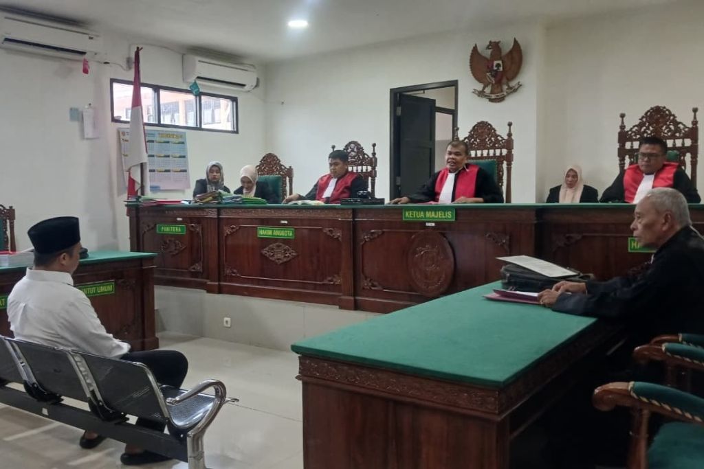 Kasus Dugaan Penipuan Rekrutmen Dirut Bank Bengkulu Mulai Disidang, Orang Dekat Gubernur Disebut Kasus Dugaan Penipuan Rekrutmen Dirut Bank Bengkulu Mulai Disidang, Orang Dekat Gubernur Disebut