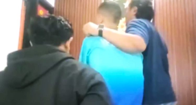 Modus Tinggalkan Kunci Dalam Mobil, Sopir Pribadi di Blitar Kena Sergap Usai Bawa Lari Uang Rp23 Juta