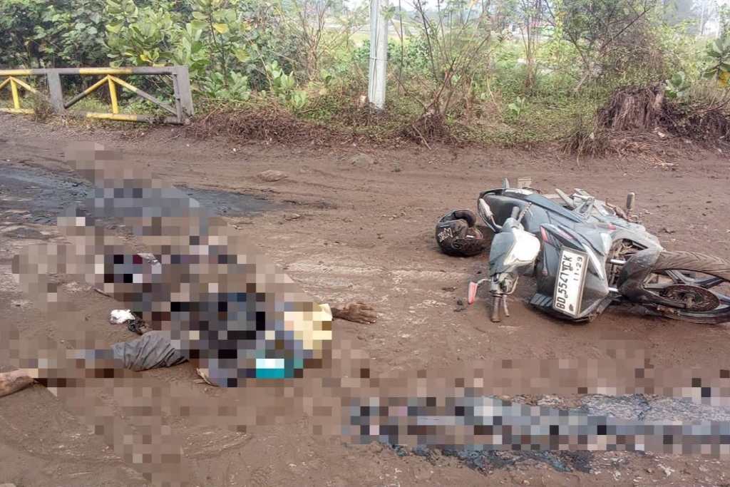 Pemotor Meninggal Dunia Tertabrak Tronton Milik PT Selamat Jaya Persada di Pulau Baai Pemotor Meninggal Dunia Tertabrak Tronton Milik PT Selamat Jaya Persada di Pulau Baai