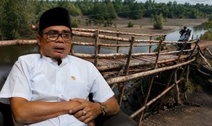 Teuku Zulkarnain Ungkap Perjuangan di Balik Layar untuk Warga Teluk Sepang Teuku Zulkarnain Ungkap Perjuangan di Balik Layar untuk Warga Teluk Sepang