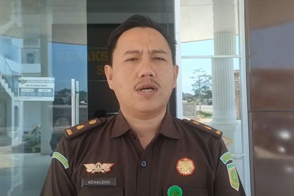 Ujang Puguk Terancam Dimiskinkan, Kejari Seluma Siap Lelang Aset Rp10,6 Miliar Ujang Puguk Terancam Dimiskinkan, Kejari Seluma Siap Lelang Aset Rp10,6 Miliar